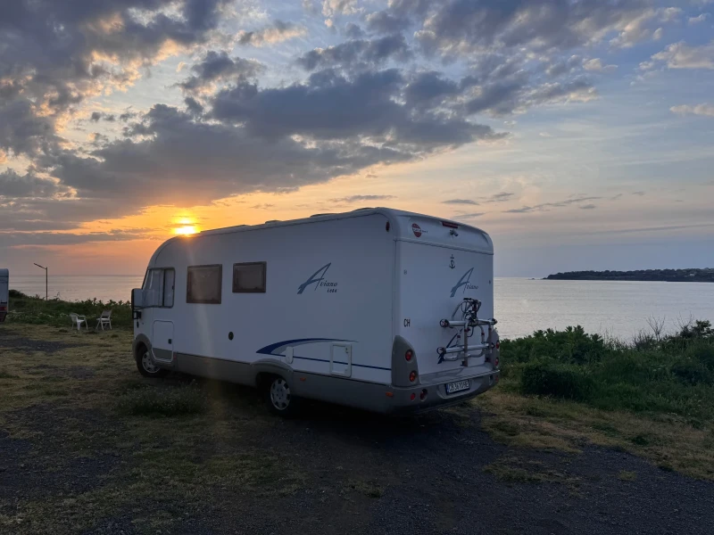Кемпер Burstner Aviano, снимка 8 - Каравани и кемпери - 52194315