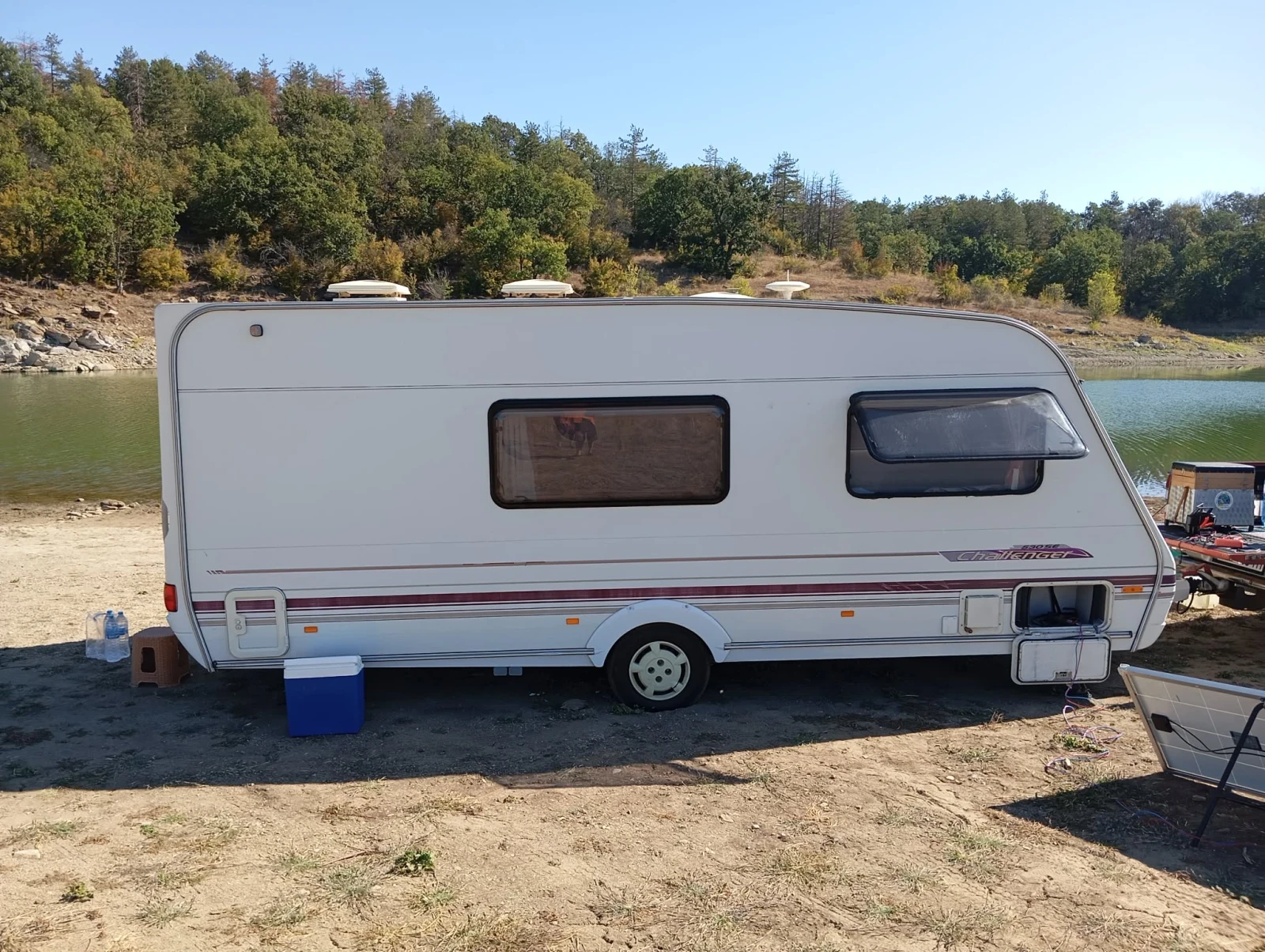 Каравана Swift Challenger 530 SE, снимка 2 - Каравани и кемпери - 53938477