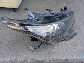 Десен фар за TOYOTA AURIS VALEO 2015-2019г....81110-02K30...., снимка 3