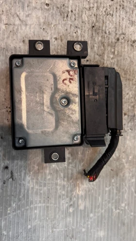 Модул паркинг спирачка за VW - 3C0.907.801.J / 16887301-A, снимка 2 - Части - 52974606