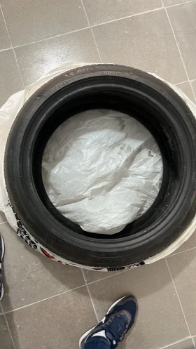 Гуми Летни 275/35R19, снимка 1