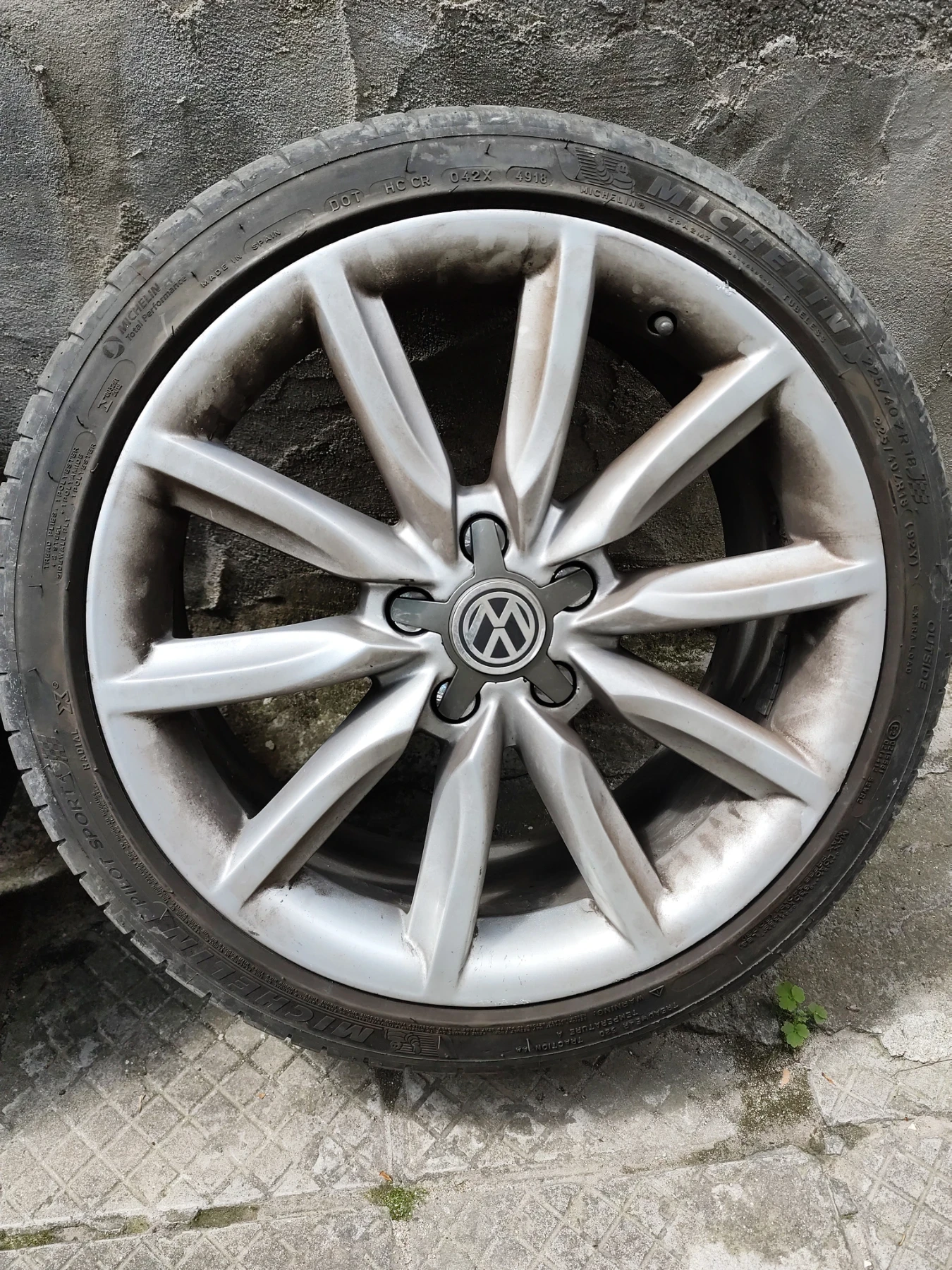 Гуми с джанти Michelin 105/55R16, снимка 3 - Гуми и джанти - 54391833