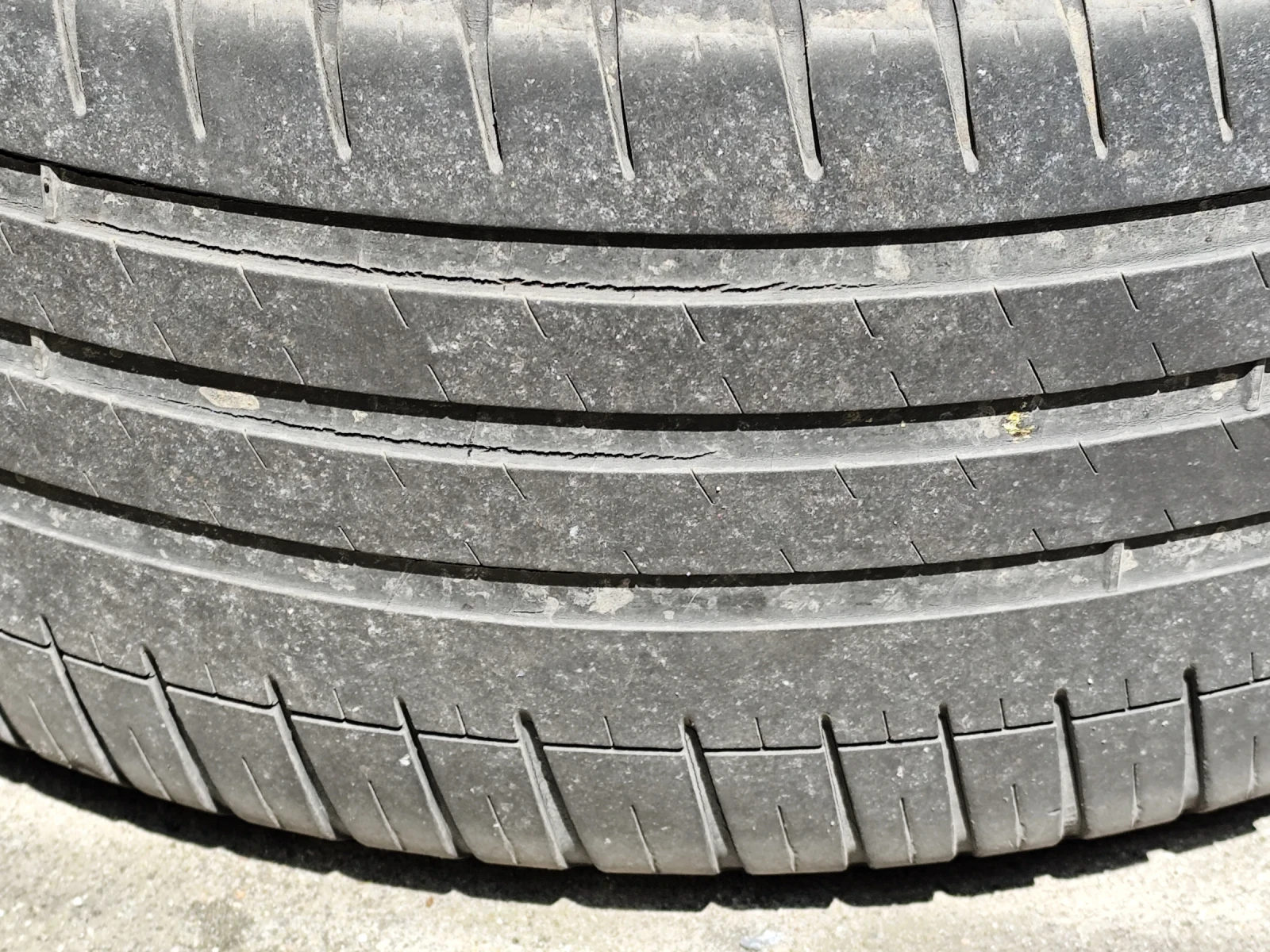 Гуми с джанти Michelin 105/55R16, снимка 2 - Гуми и джанти - 54391833