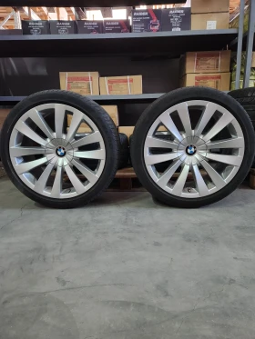        275/35R20  BMW 730