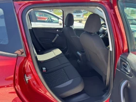 Peugeot 2008 1.2i GAZ, снимка 13