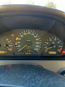 Mercedes-Benz C 200 2.0i, снимка 2