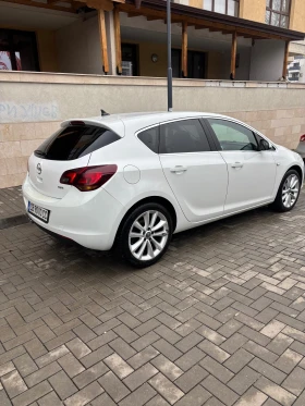 Opel Astra - 5500 € / 10757.07 лв. - 70300657 5