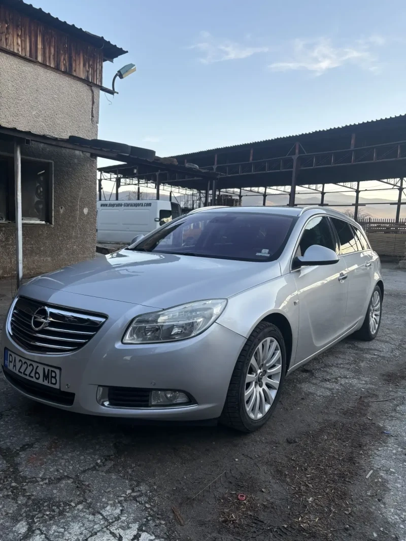 Opel Insignia 2.0 d, снимка 9 - Автомобили и джипове - 48370596