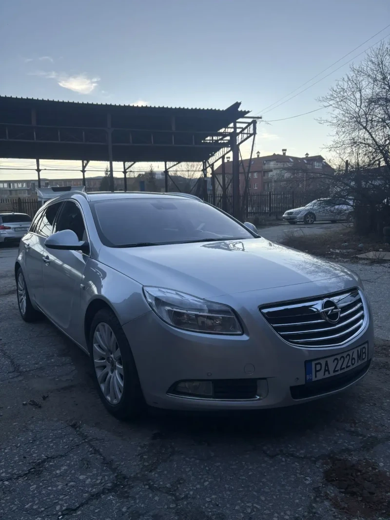 Opel Insignia 2.0 d, снимка 4 - Автомобили и джипове - 48370596