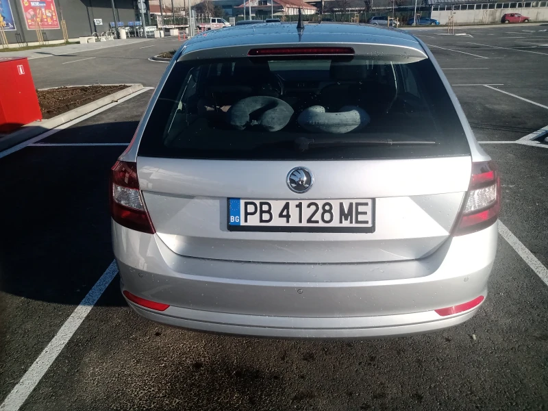 Skoda Rapid, снимка 6 - Автомобили и джипове - 49403652