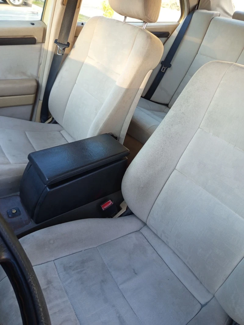 Mercedes-Benz C 200 2.0i, снимка 6 - Автомобили и джипове - 52948789