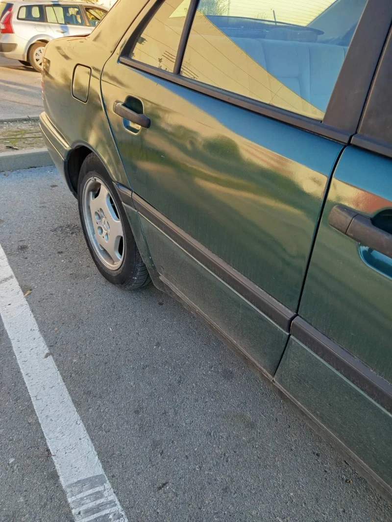 Mercedes-Benz C 200 2.0i