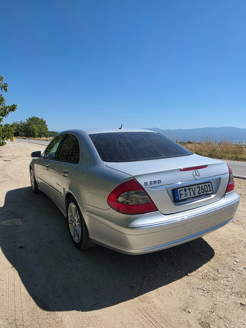 Mercedes-Benz E 280 Avangard, снимка 5 - Автомобили и джипове - 53048405