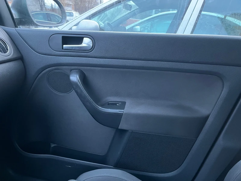 VW Golf Plus 1.9 TDI, снимка 5 - Автомобили и джипове - 53237997