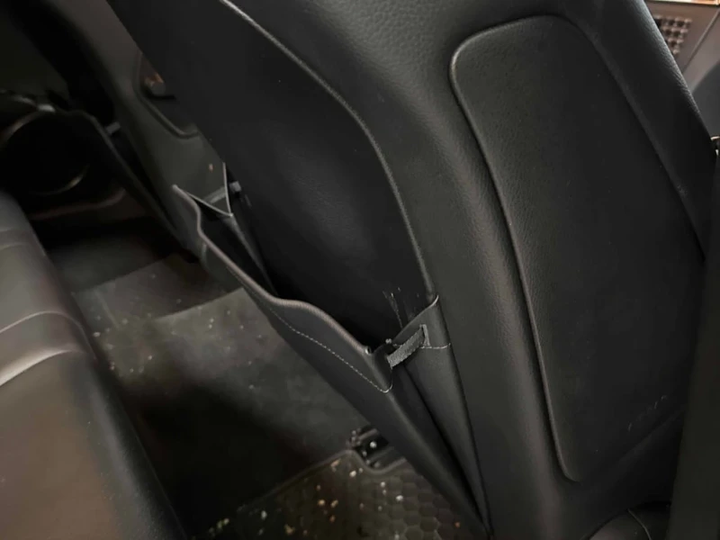 Mercedes-Benz C 300 * CARFAX * ЦЕНА ДО БГ, снимка 12 - Автомобили и джипове - 53306189