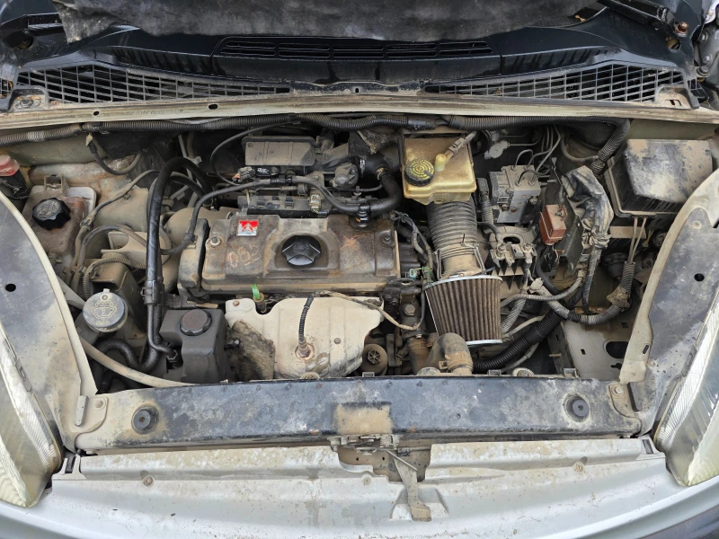 Citroen Xsara picasso 1, 6 I, снимка 8 - Автомобили и джипове - 53330001