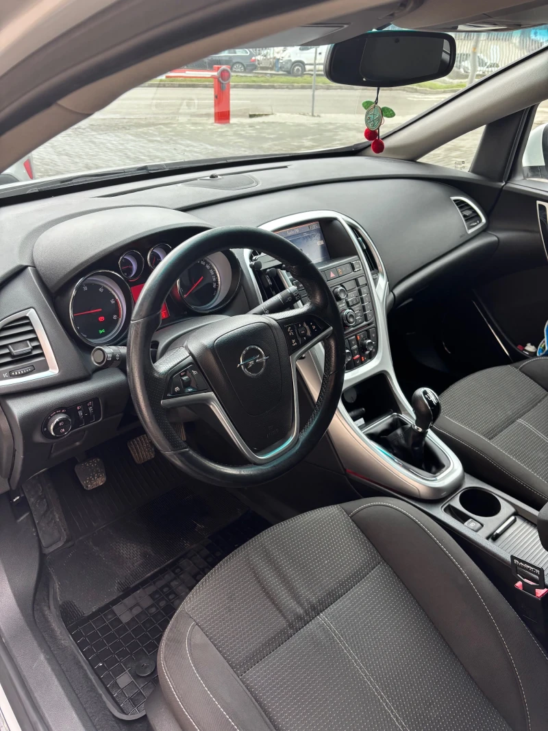 Opel Astra, снимка 6 - Автомобили и джипове - 53413651