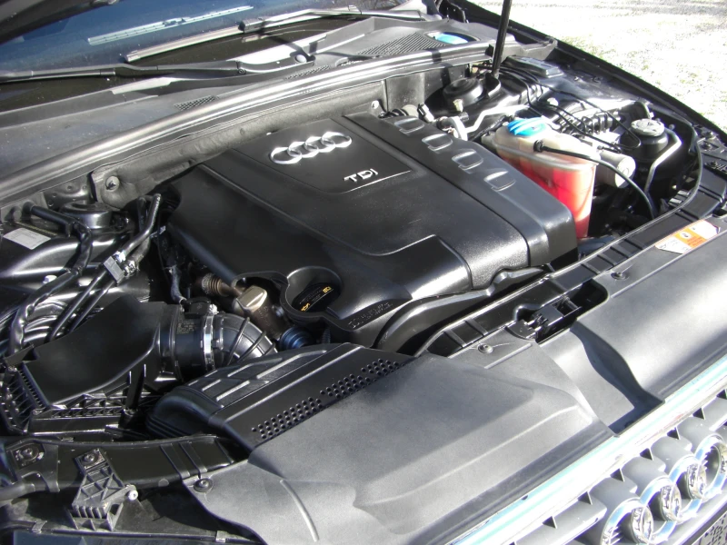 Audi A4 2.0TDI LED NAVI 6ck., снимка 17 - Автомобили и джипове - 53558217