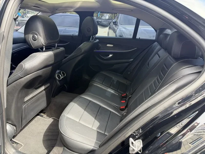 Mercedes-Benz E 300 4MATIC - САМО 30% АВАНС, снимка 7 - Автомобили и джипове - 56266492
