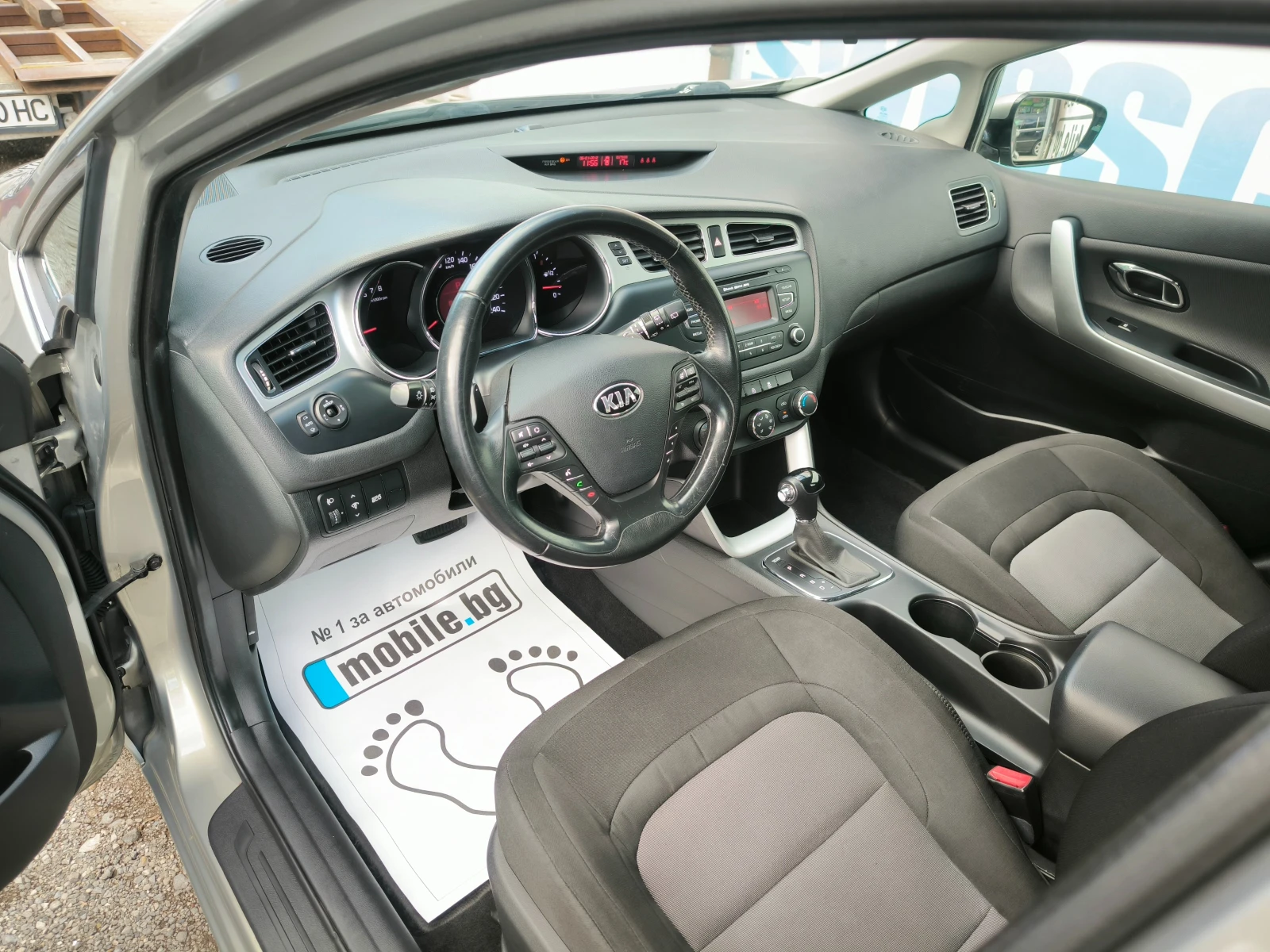 Kia Ceed 1.6i автоматик Швейцария - изображение 8