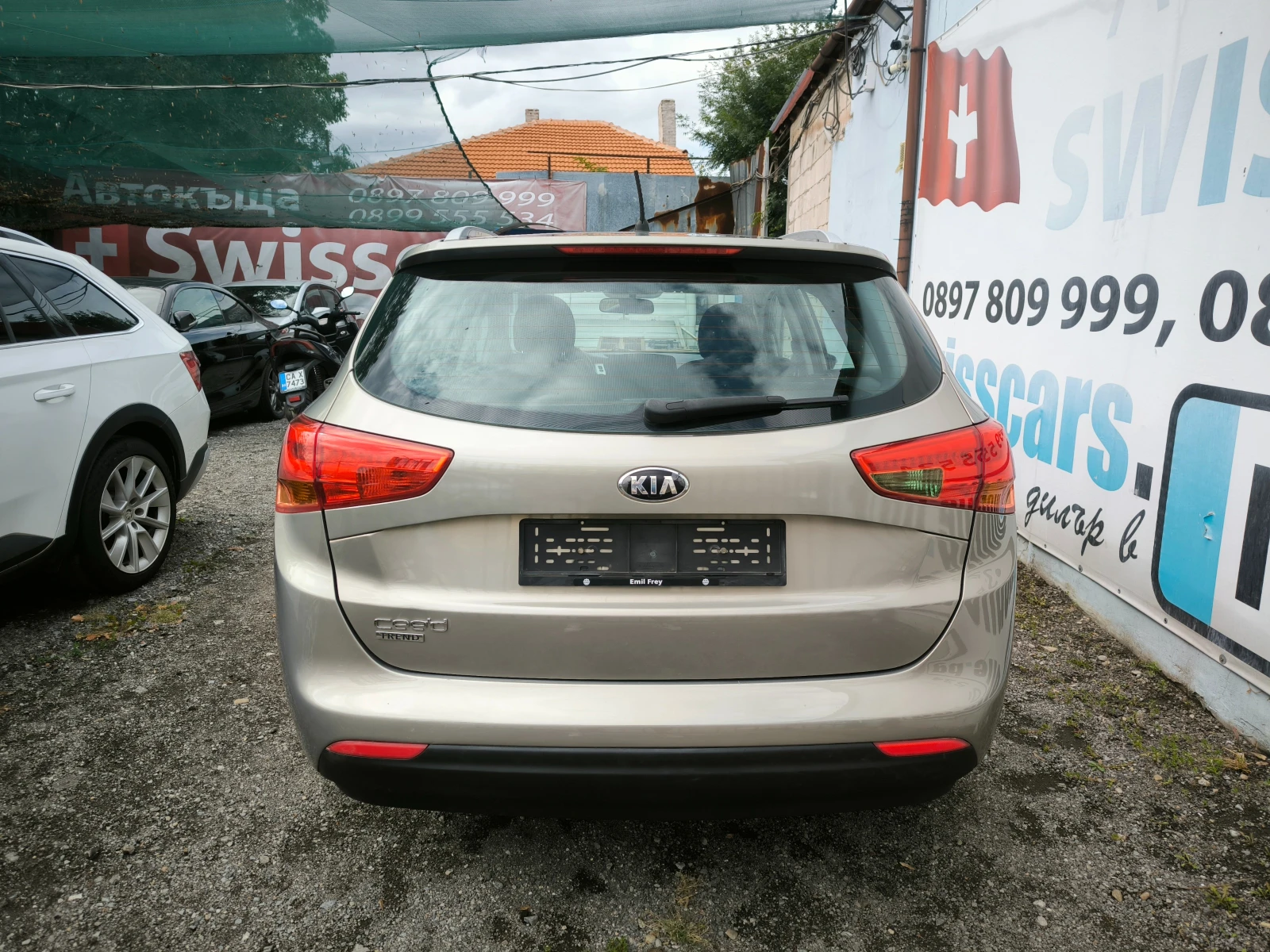 Kia Ceed 1.6i автоматик Швейцария - изображение 5