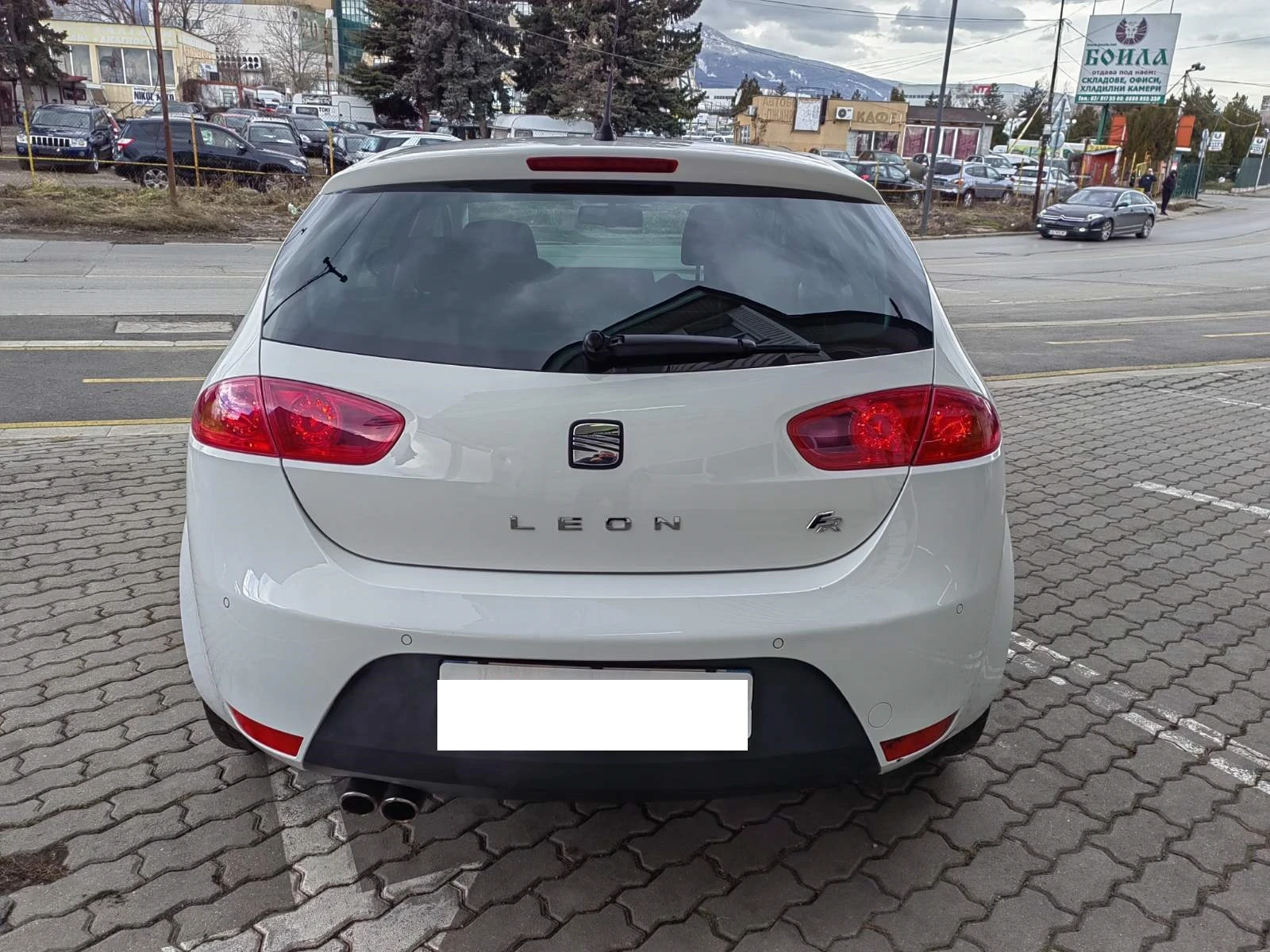 Seat Leon 1P FR 2.0TDI 6-степенно DSG - изображение 4