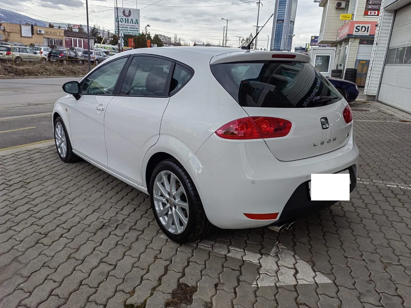 Seat Leon 1P FR 2.0TDI 6-степенно DSG - изображение 5