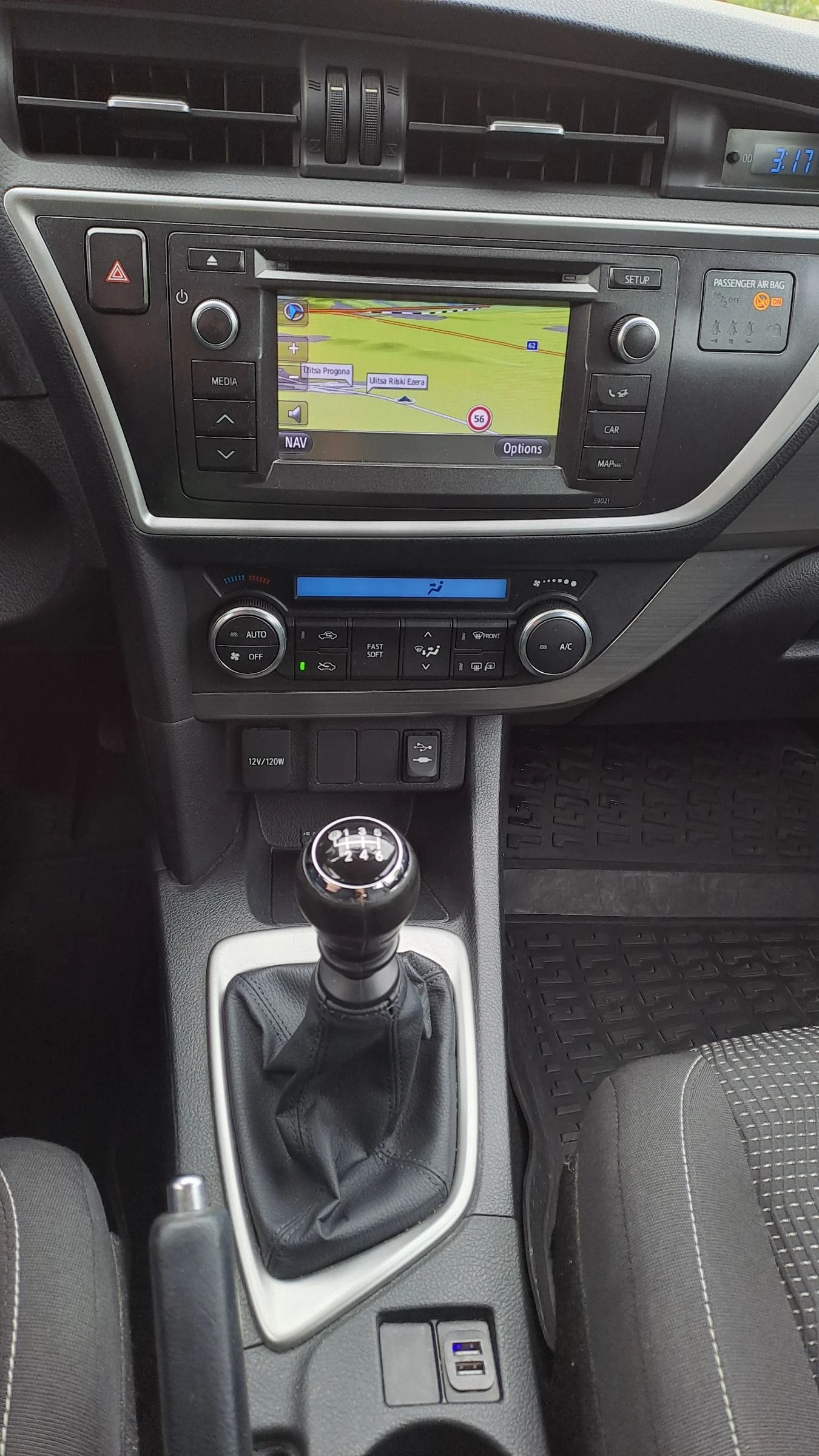 Toyota Auris | Mobile.bg � ����������� 12