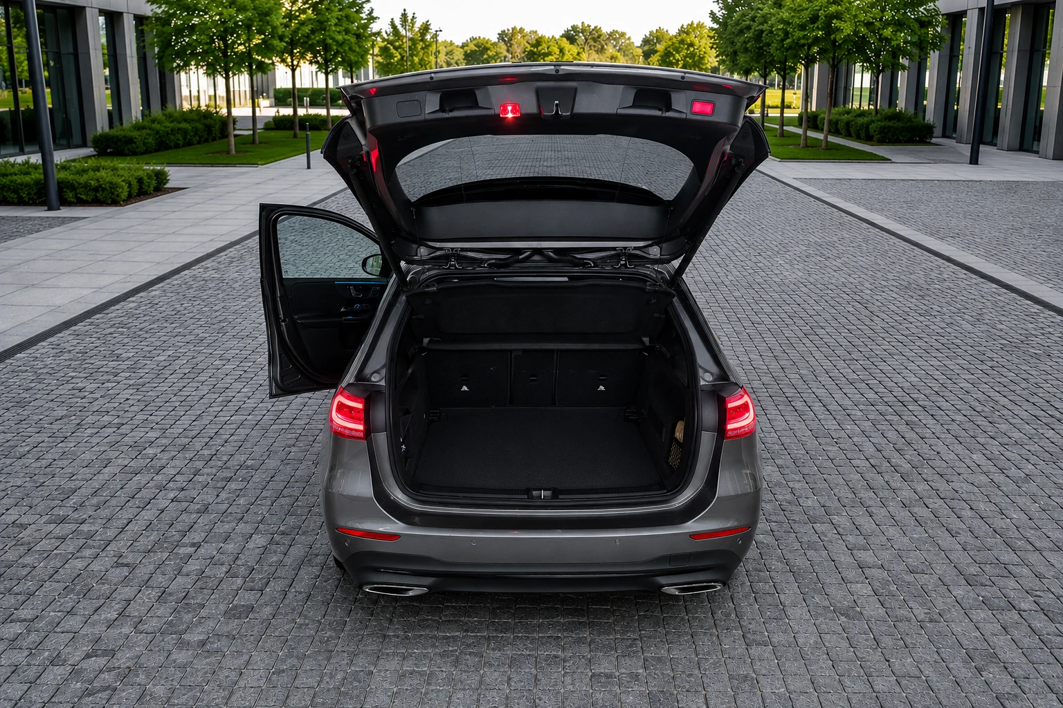 Mercedes-Benz B 250 B250 4matic , снимка 13 - Автомобили и джипове - 54664699