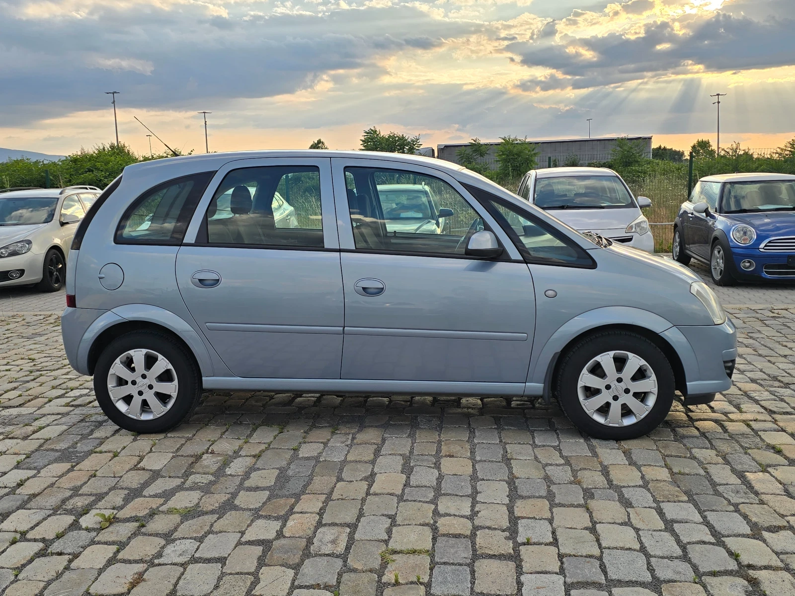 Opel Meriva 1.4i 90кс FACE 85000 км. 2 комплекта джанти с гуми - изображение 5