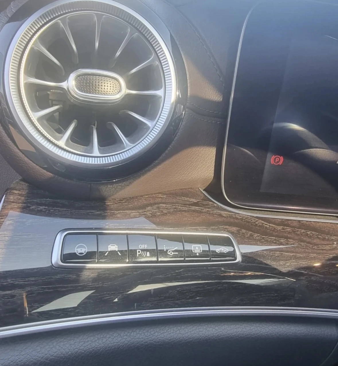 Mercedes-Benz CLS 53 AMG  - изображение 8