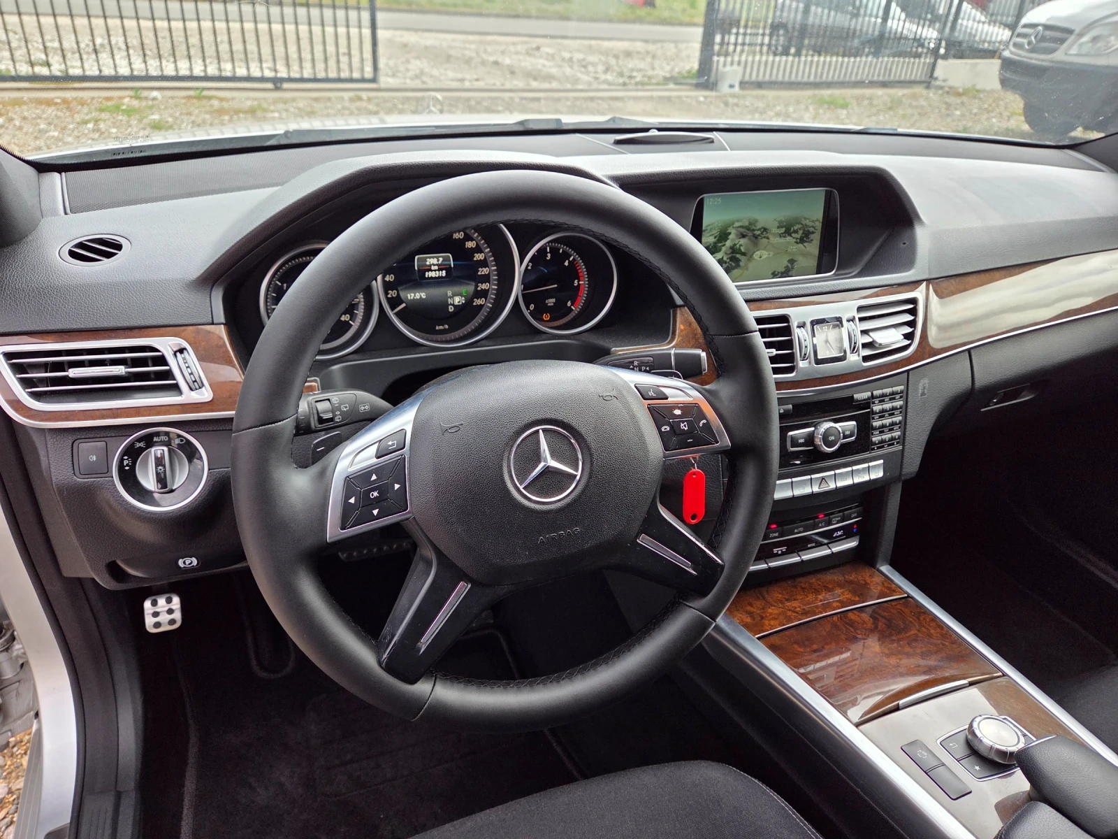 Mercedes-Benz E 220 2.2 di 170 k.c  | Mobile.bg   16