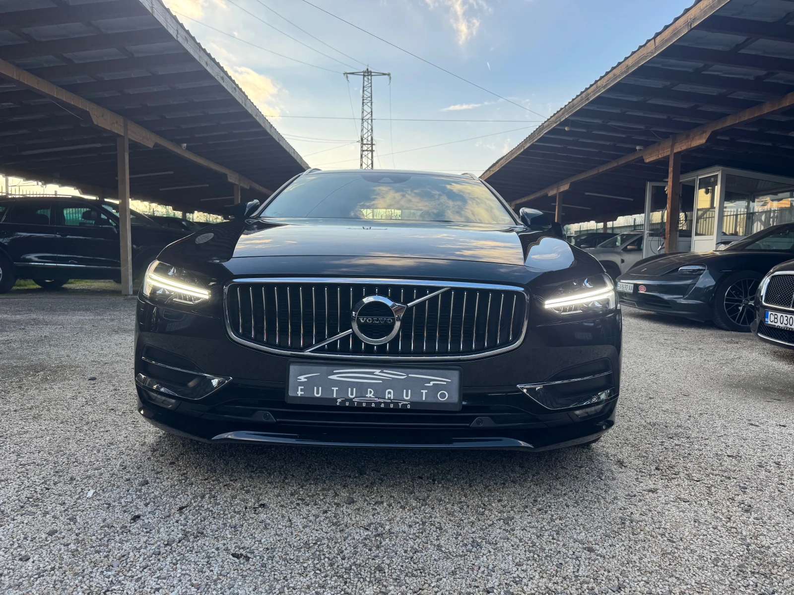 Volvo V90 INSCRIPTION, 4x4, 235k.c.105000км.нов внос Швейцар - изображение 4