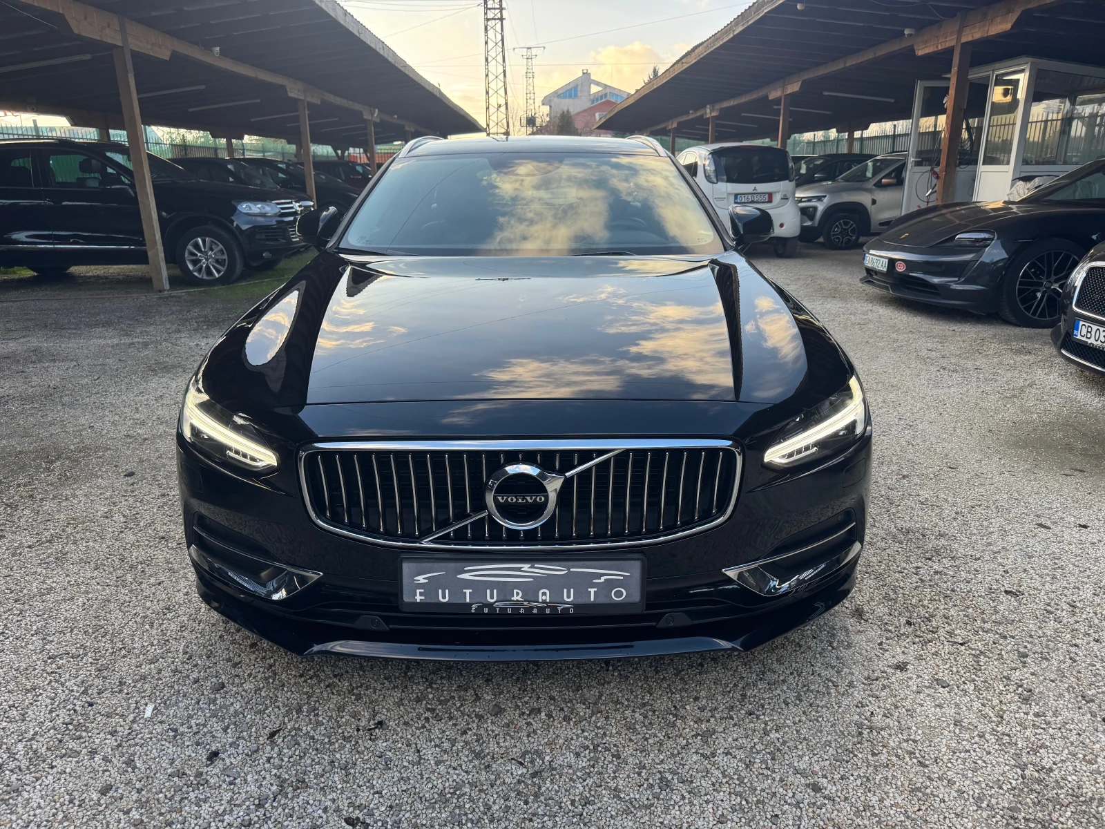 Volvo V90 INSCRIPTION, 4x4, 235k.c.105000км.нов внос Швейцар - изображение 3