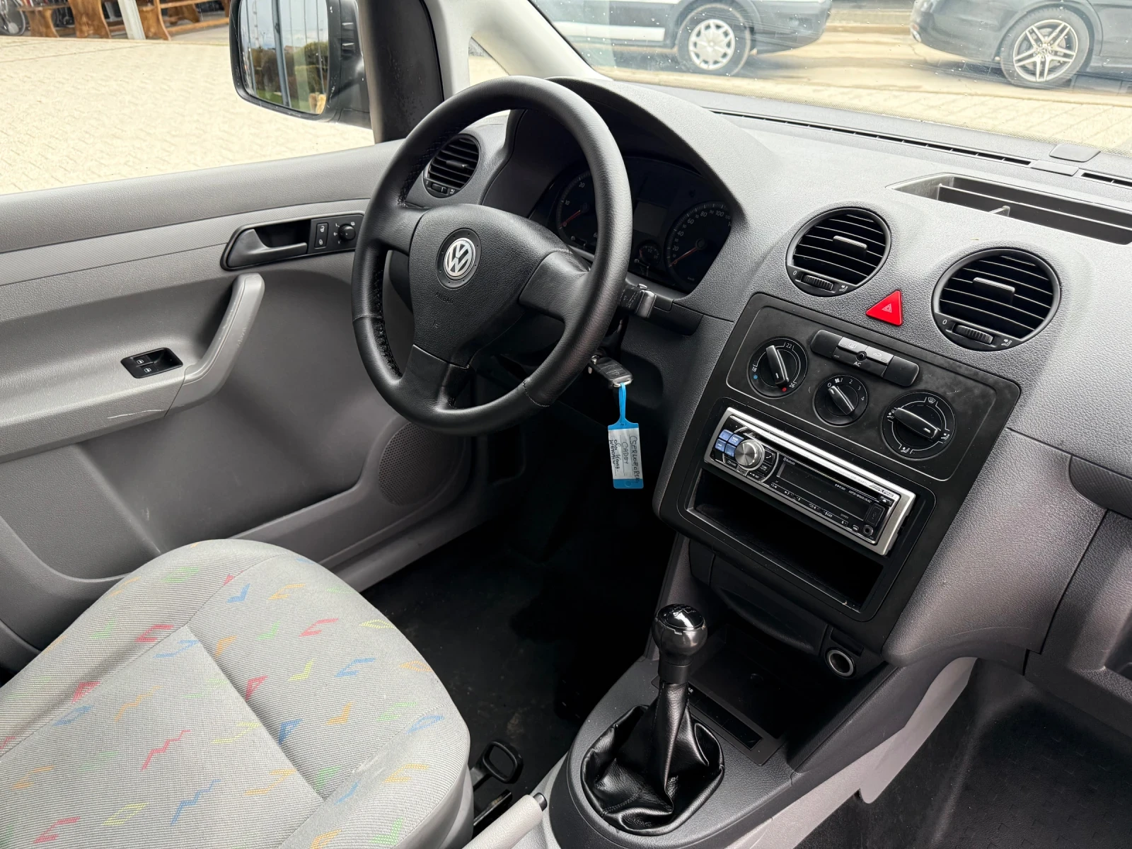 VW Caddy 1.9SDI Климатик  - изображение 10