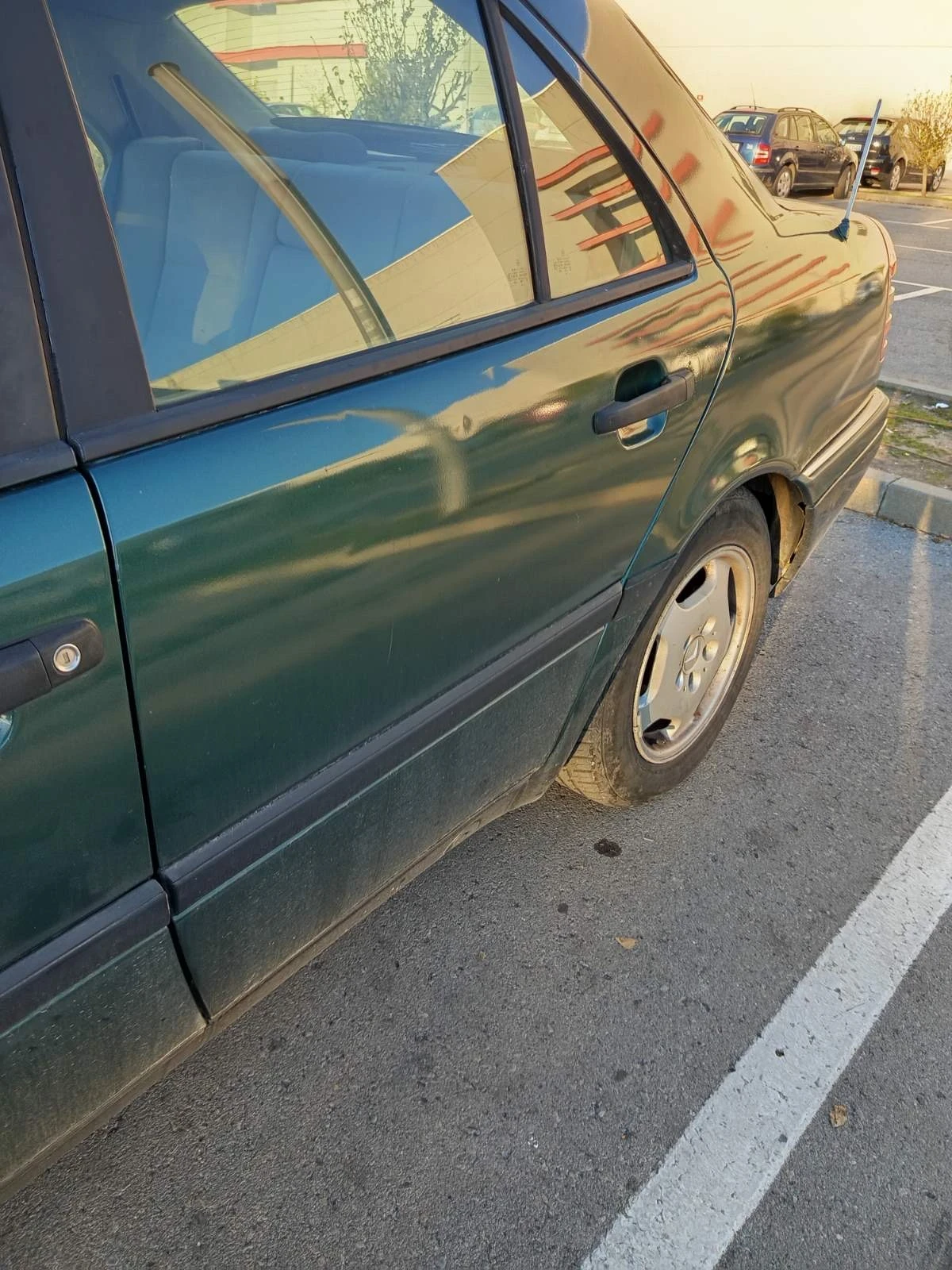 Mercedes-Benz C 200 2.0i - изображение 10