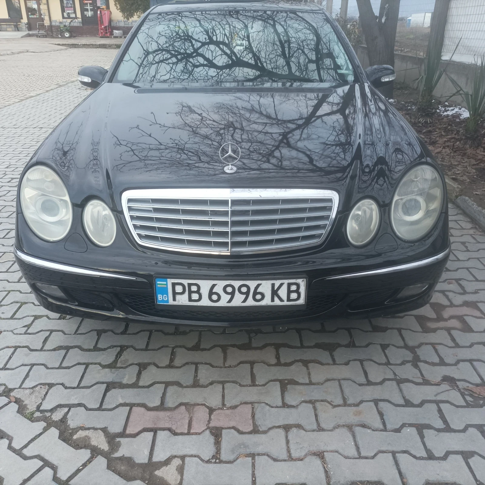 Mercedes-Benz E 220  - изображение 3