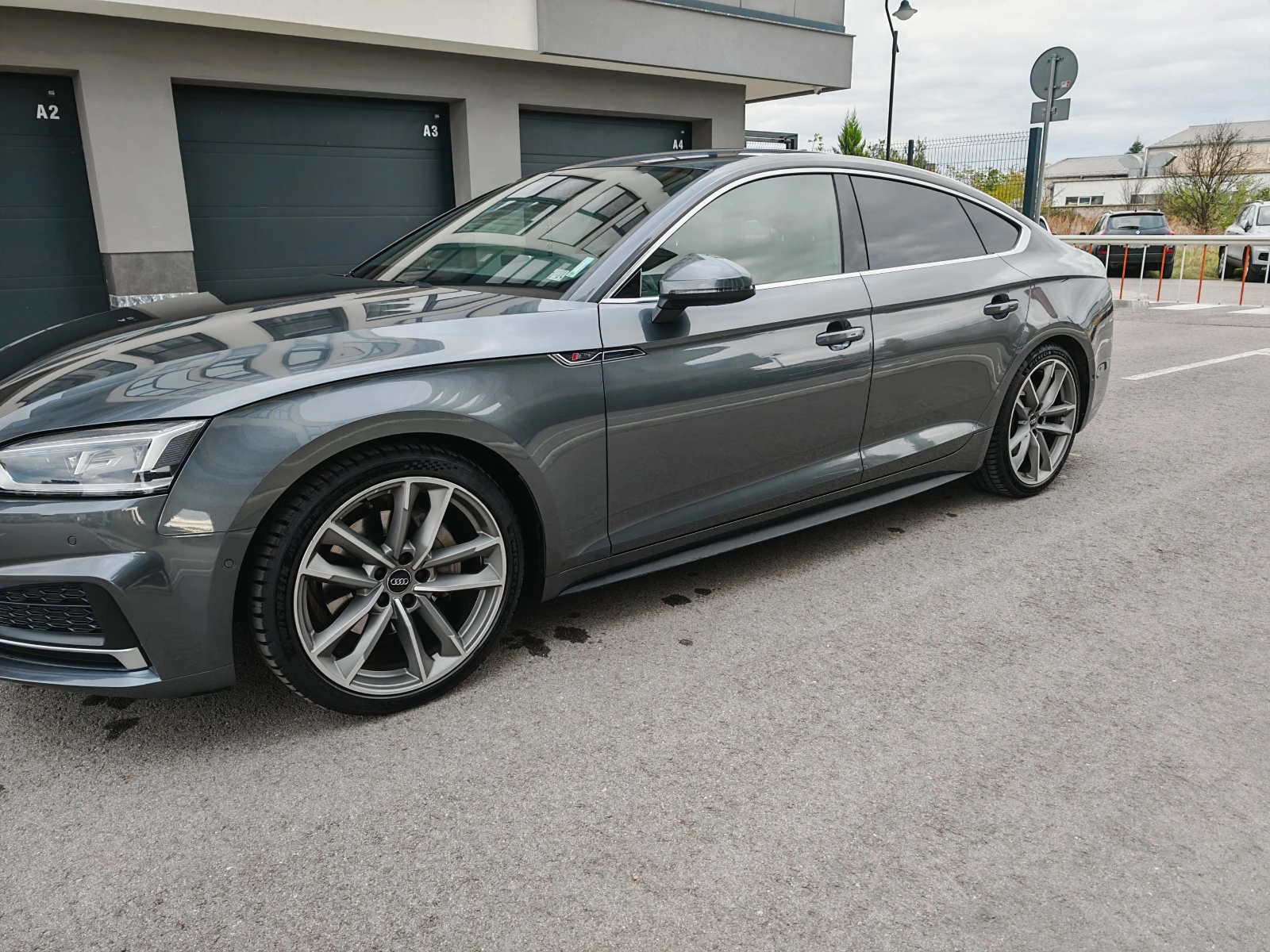 Audi A5 20 DIZEL S-LINE, снимка 2 - Автомобили и джипове - 53747980