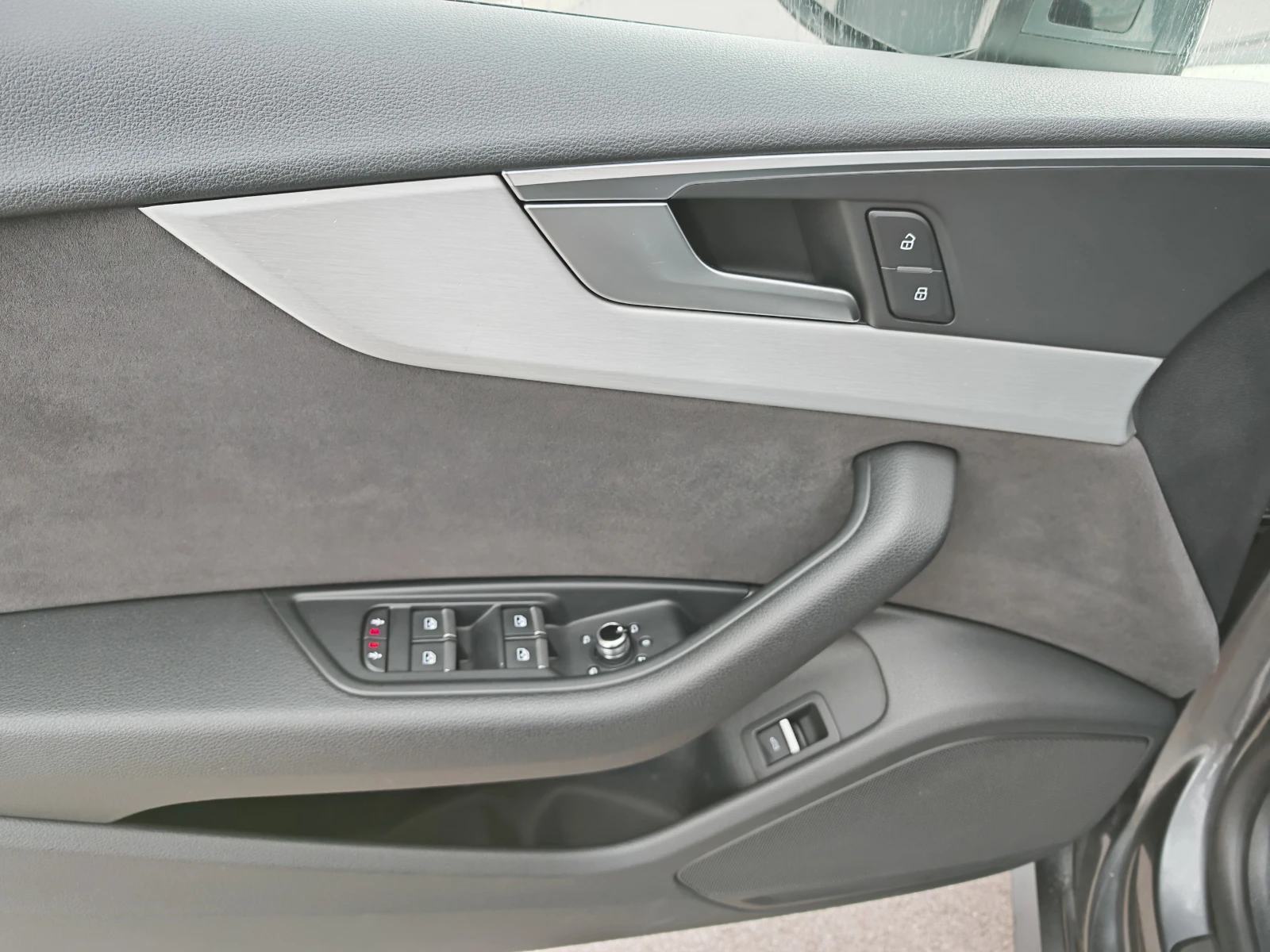 Audi A5 20 DIZEL S-LINE, снимка 8 - Автомобили и джипове - 53747980