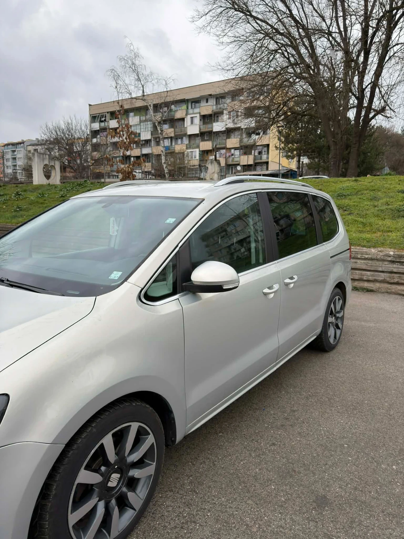 Seat Alhambra, снимка 3 - Автомобили и джипове - 54114794