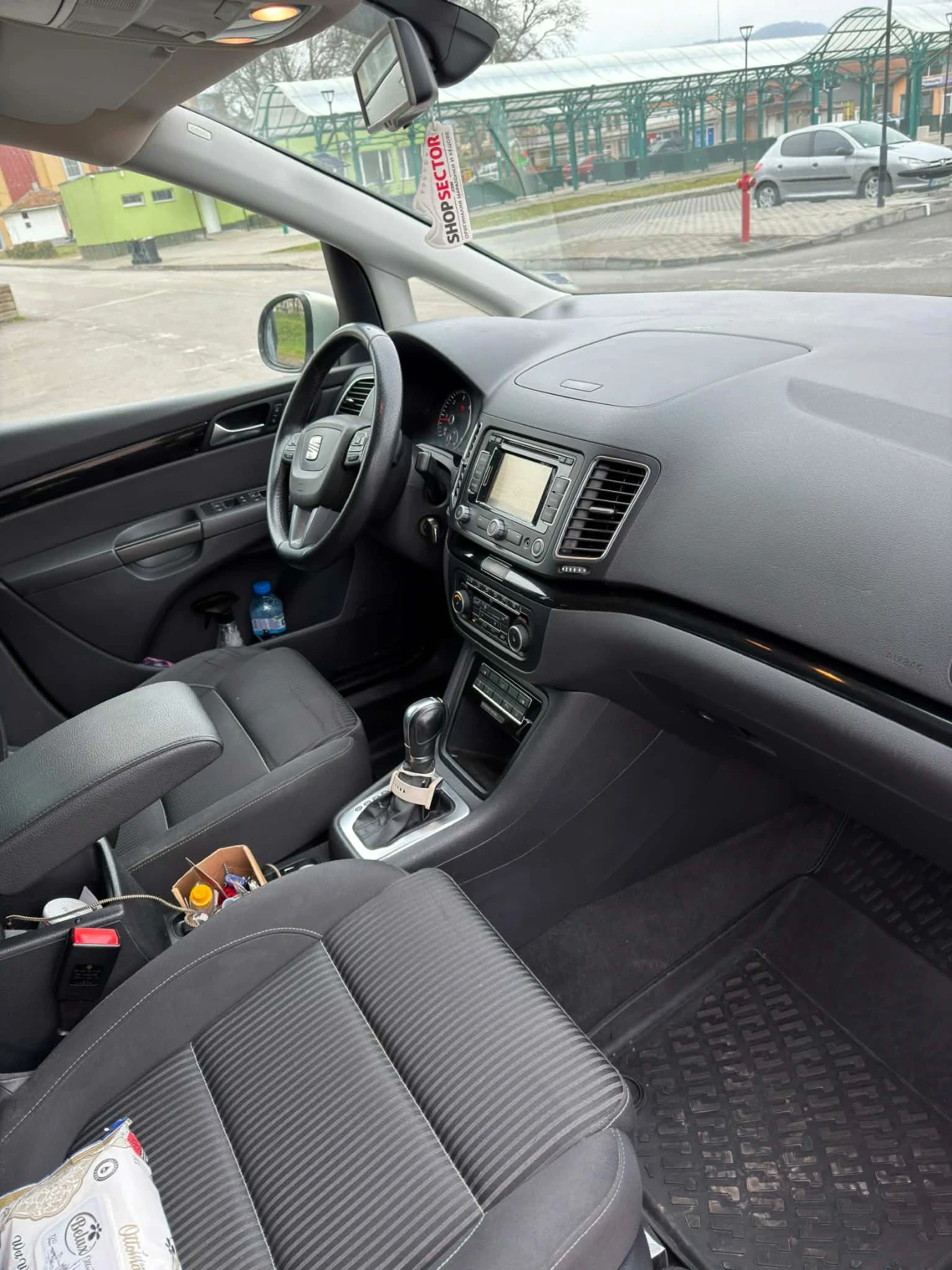 Seat Alhambra, снимка 12 - Автомобили и джипове - 54114794