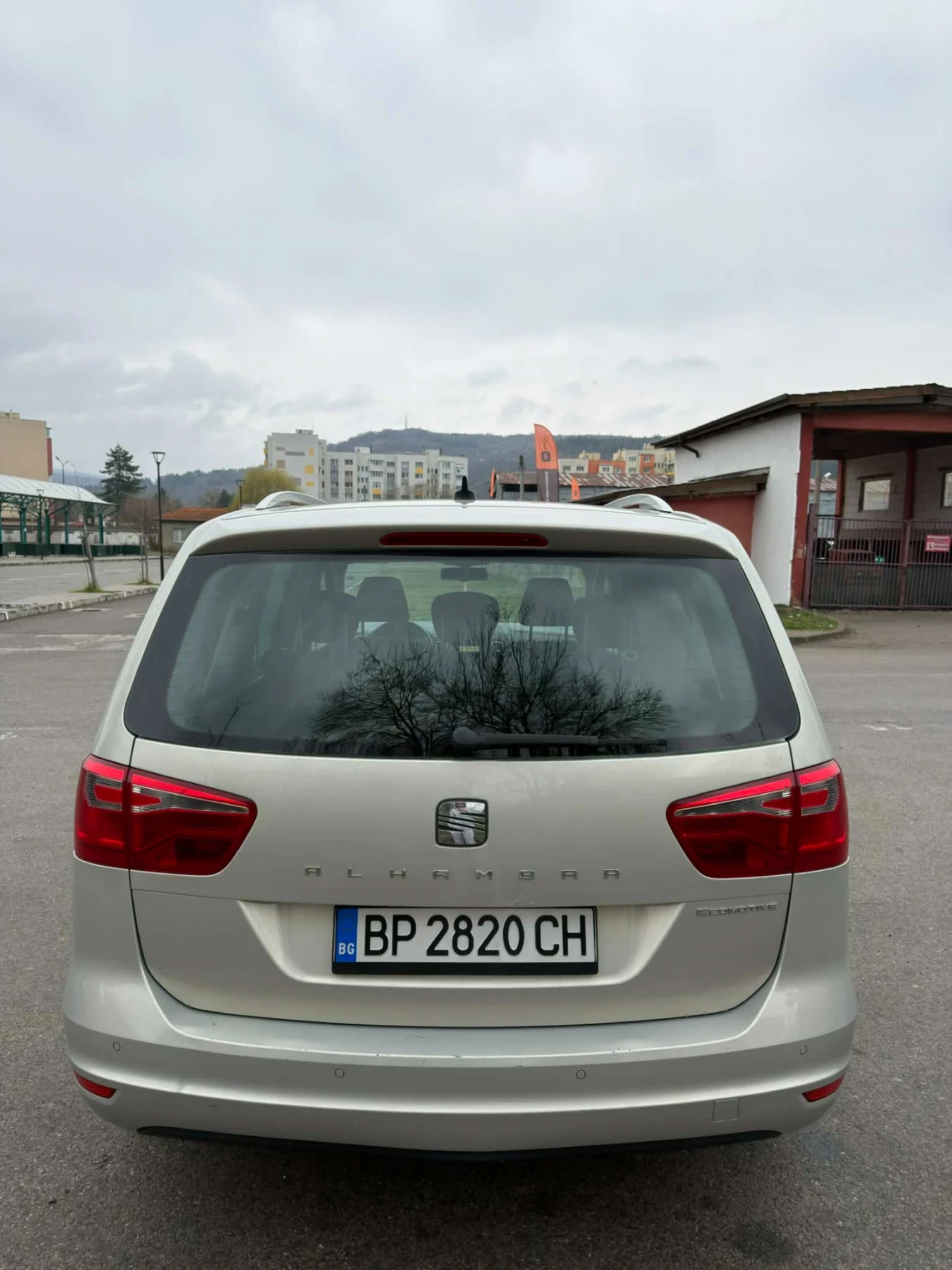 Seat Alhambra, снимка 5 - Автомобили и джипове - 54114794