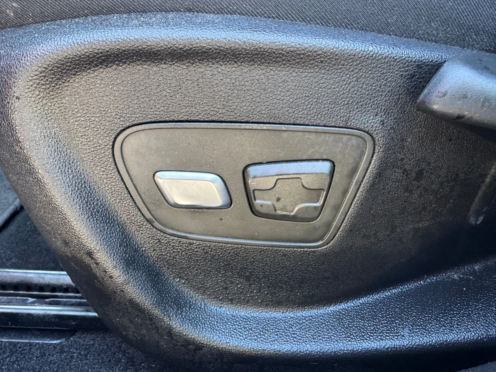 Renault Megane 1.5dCi BOSSE Автоматик , снимка 12 - Автомобили и джипове - 54719491