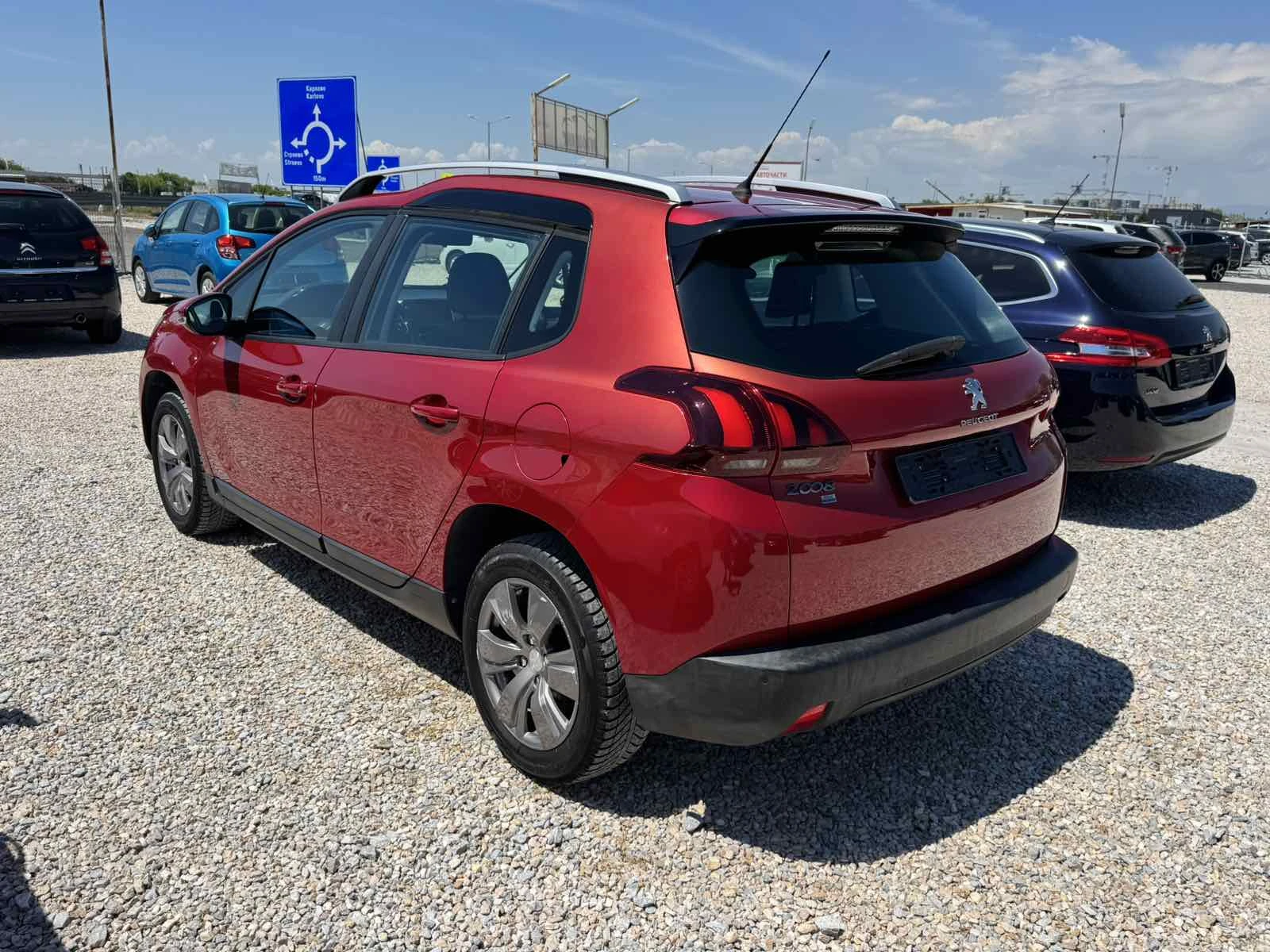 Peugeot 2008 1.2i GAZ, снимка 6 - Автомобили и джипове - 54440294