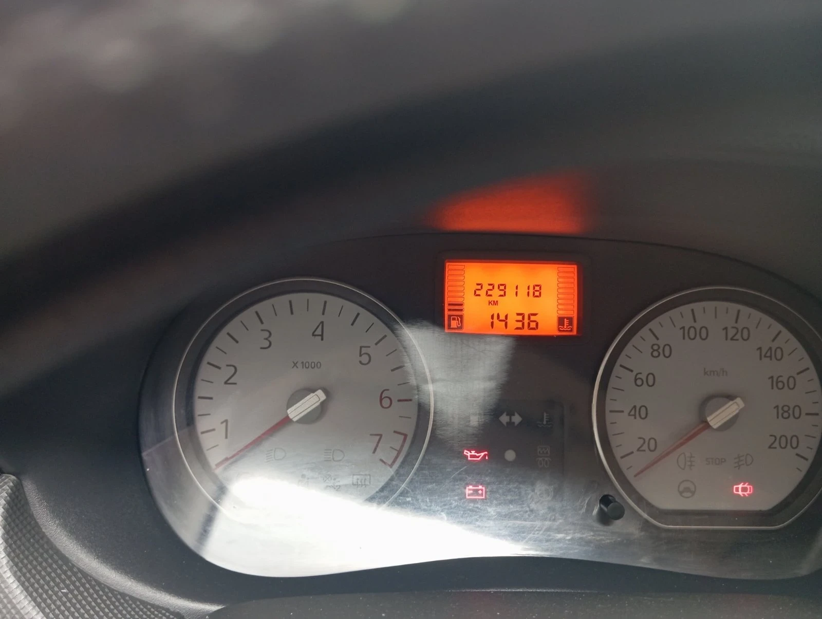 Dacia Sandero Газ/бензин, снимка 13 - Автомобили и джипове - 54737303