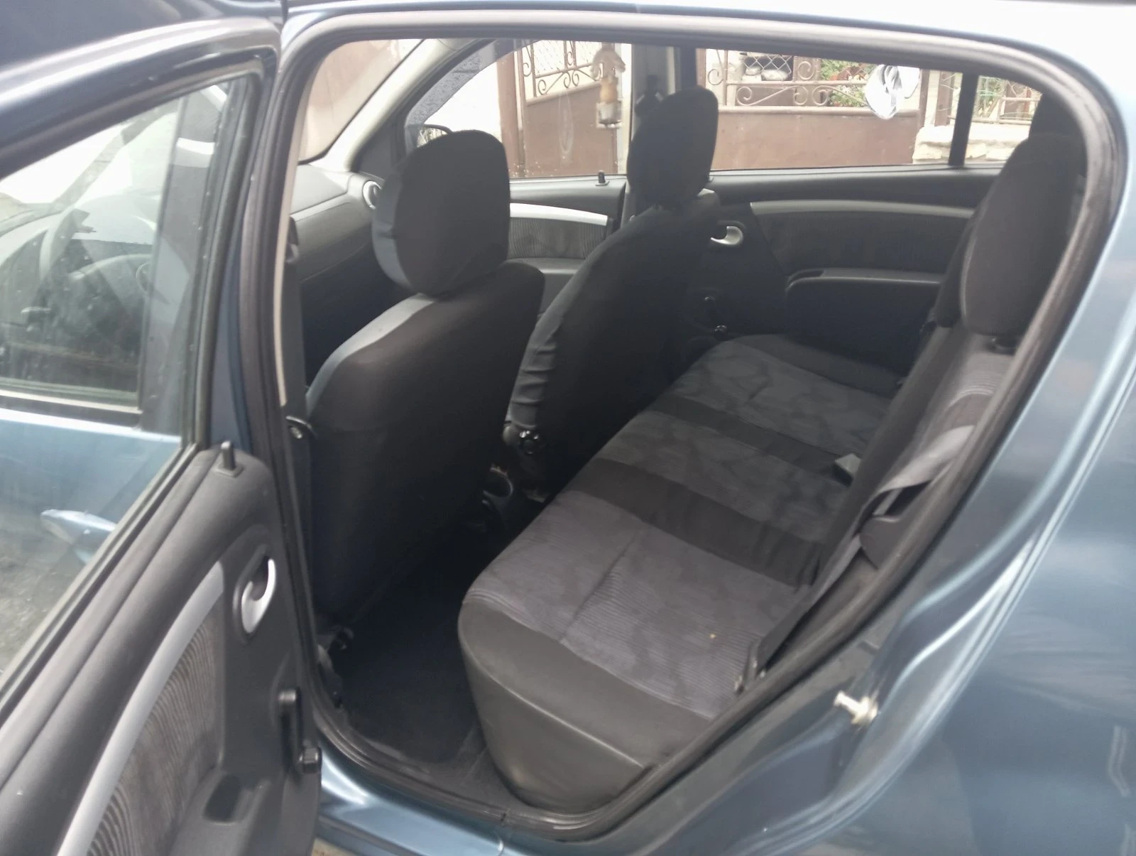 Dacia Sandero Газ/бензин, снимка 11 - Автомобили и джипове - 54737303