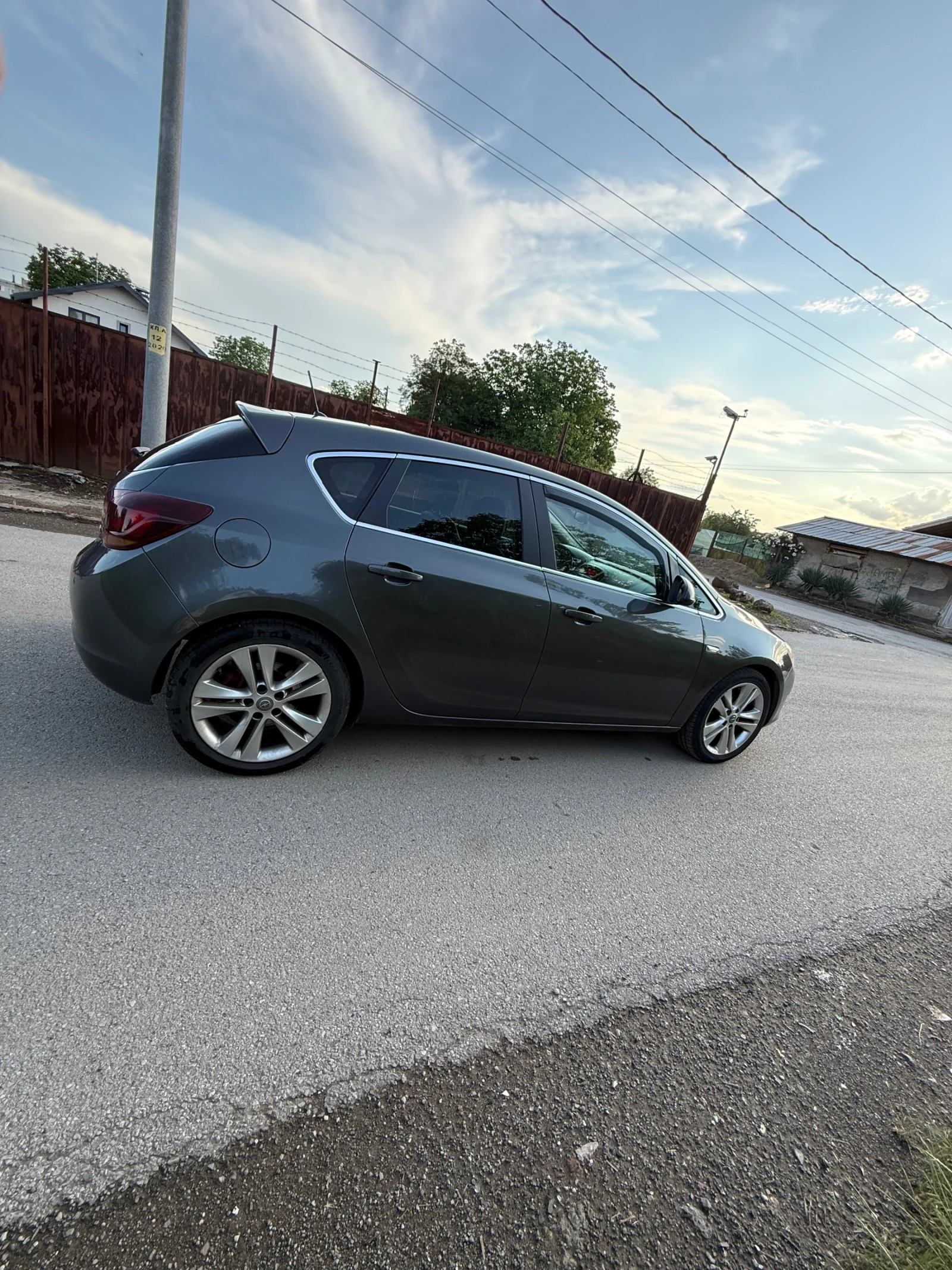 Opel Astra J, снимка 6 - Автомобили и джипове - 54767595