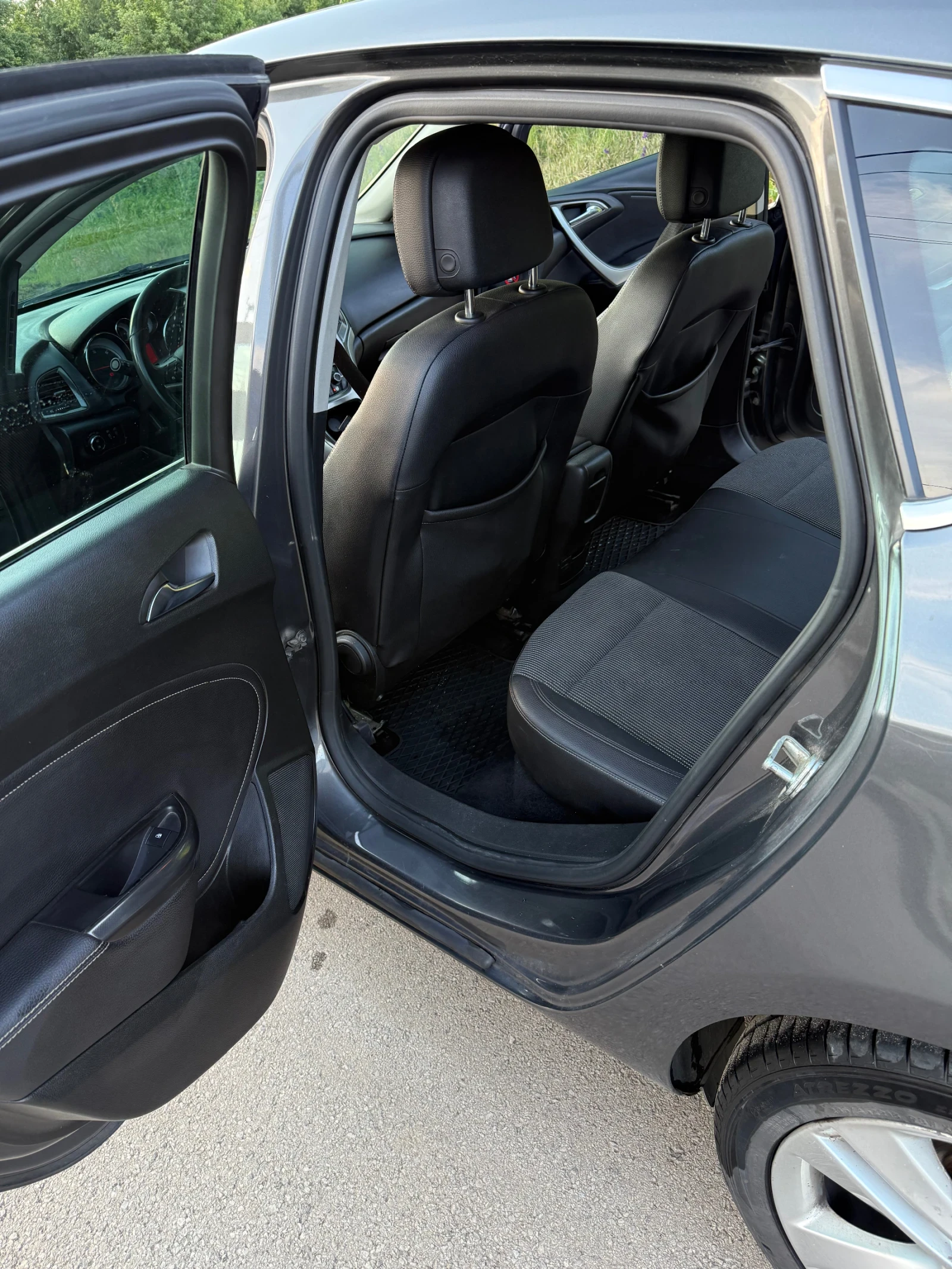 Opel Astra J, снимка 8 - Автомобили и джипове - 54767595