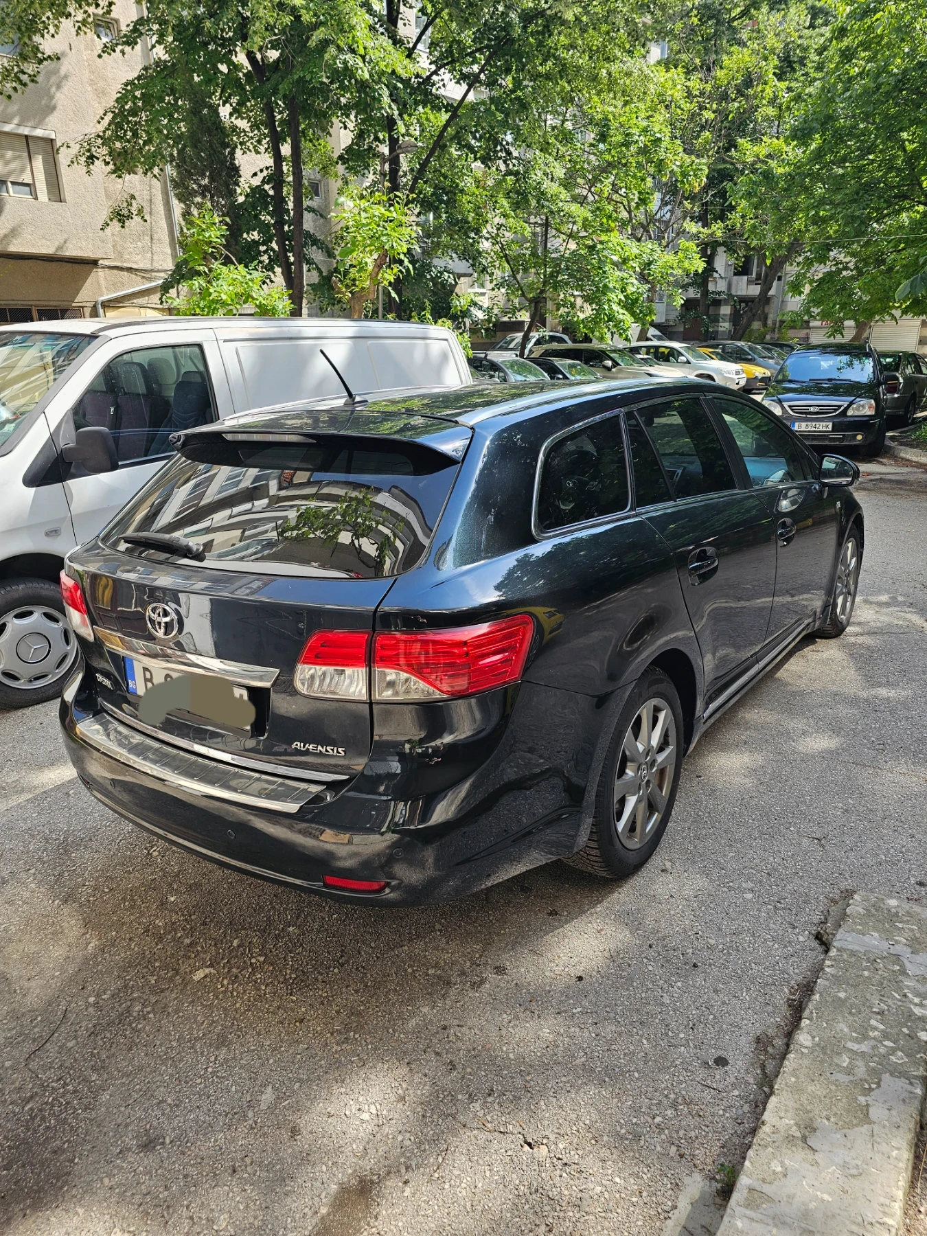 Toyota Avensis, снимка 3 - Автомобили и джипове - 54801541