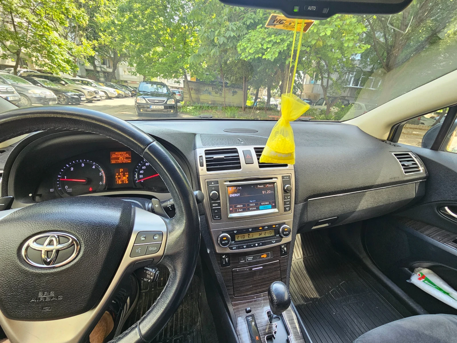 Toyota Avensis, снимка 4 - Автомобили и джипове - 54801541